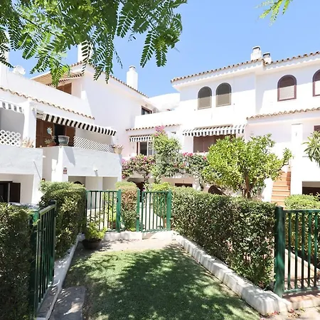 Four Bedroom Townhouse 200 Meters From The Beach! * Estepona