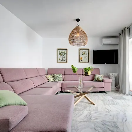 Four Bedroom Townhouse 200 Meters From The Beach! * Estepona