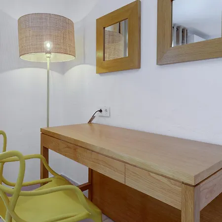 Four Bedroom Townhouse 200 Meters From The Beach! *
